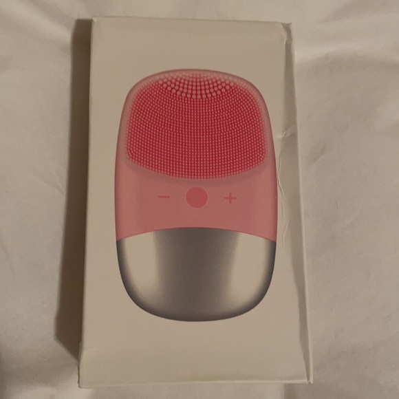 Spa Ultrasonic Rechargeable Facial Cleansing Brush - Picture 3 of 7